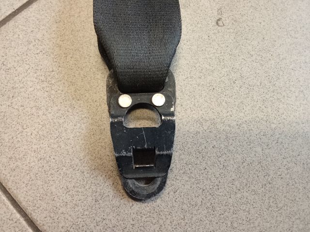 bontott AUDI A8 Jobb első Biztonsági Öv