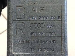 bontott AUDI A8 Jobb első Biztonsági Öv