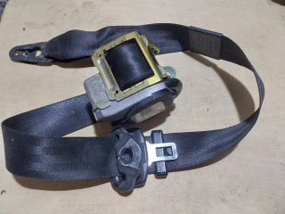 bontott AUDI A8 Jobb első Biztonsági Öv