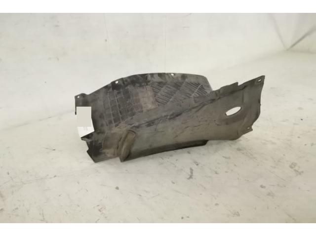 bontott AUDI A8 Jobb első Dobbetét (Kerékjárati, Műanyag)