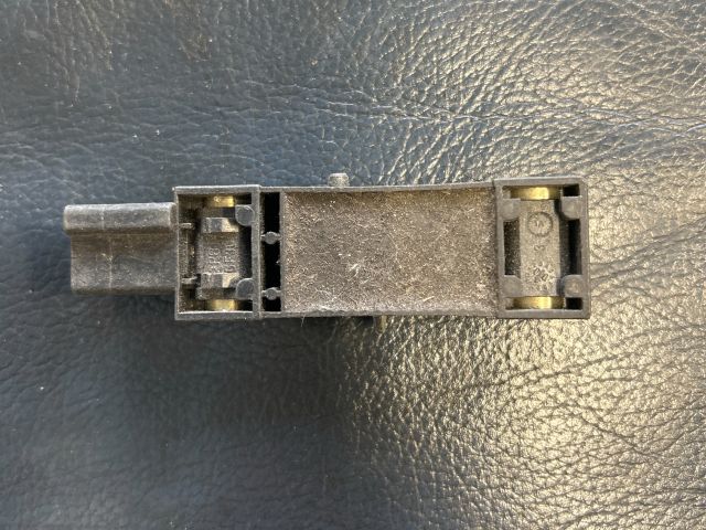 bontott AUDI A8 Jobb első Oldal Ütközés Érzékelő