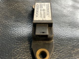 bontott AUDI A8 Jobb első Oldal Ütközés Érzékelő