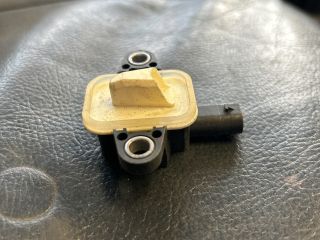 bontott AUDI A8 Jobb első Oldal Ütközés Érzékelő