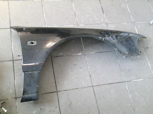 bontott AUDI A8 Jobb első Sárvédő