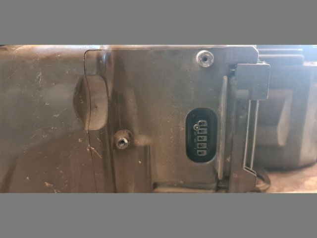 bontott AUDI A8 Jobb Fényszóró