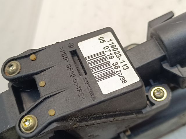 bontott AUDI A8 Jobb hátsó Ablakemelő Motor