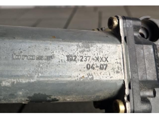 bontott AUDI A8 Jobb hátsó Ablakemelő Motor