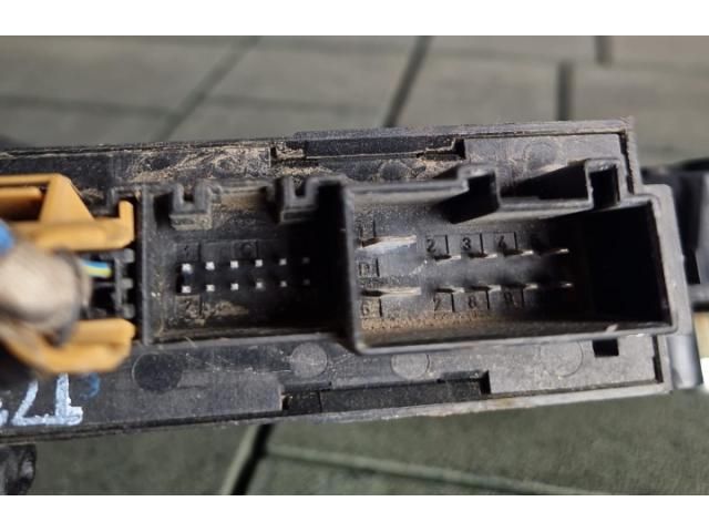 bontott AUDI A8 Jobb hátsó Ablakemelő Motor