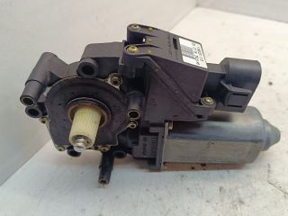 bontott AUDI A8 Jobb hátsó Ablakemelő Motor