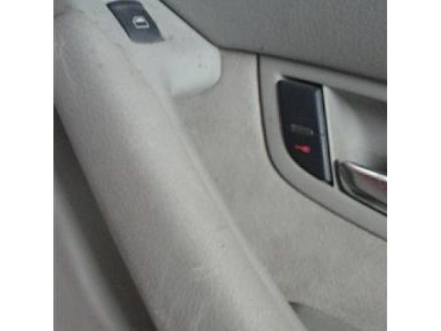 bontott AUDI A8 Jobb hátsó Ajtó Kárpit