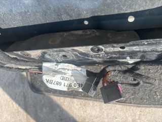 bontott AUDI A8 Jobb hátsó Ajtó (Részeivel)