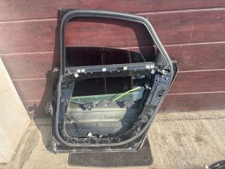 bontott AUDI A8 Jobb hátsó Ajtó (Részeivel)