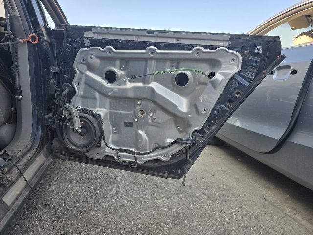 bontott AUDI A8 Jobb hátsó Ajtó (Üres lemez)