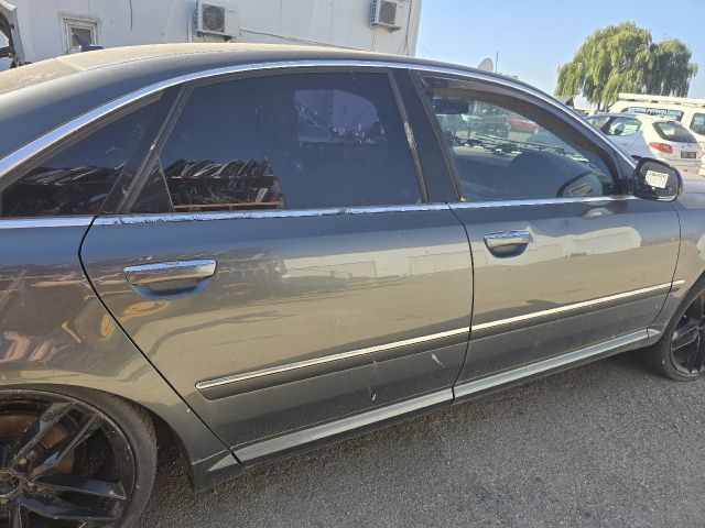 bontott AUDI A8 Jobb hátsó Ajtó (Üres lemez)