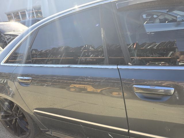 bontott AUDI A8 Jobb hátsó Ajtó (Üres lemez)