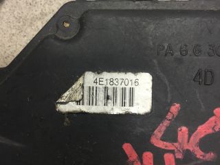 bontott AUDI A8 Jobb hátsó Ajtózár