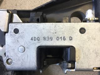 bontott AUDI A8 Jobb hátsó Ajtózár