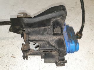 bontott AUDI A8 Jobb hátsó Ajtózár