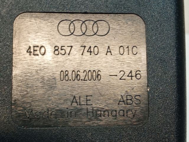 bontott AUDI A8 Jobb hátsó Biztonsági Öv Csat