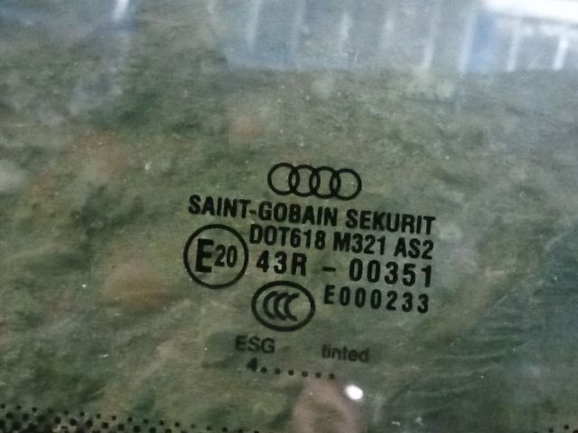 bontott AUDI A8 Jobb hátsó Fixüveg (Ajtóban)