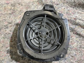 bontott AUDI A8 Jobb hátsó Hangszóró