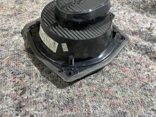 bontott AUDI A8 Jobb hátsó Hangszóró