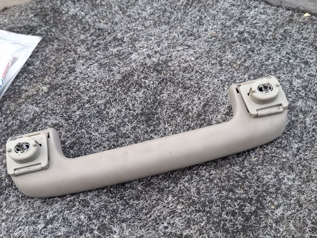 bontott AUDI A8 Jobb hátsó Kapaszkodó (Felső)