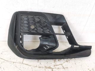 bontott AUDI A8 Jobb Ködlámpa Rács