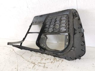 bontott AUDI A8 Jobb Ködlámpa Rács