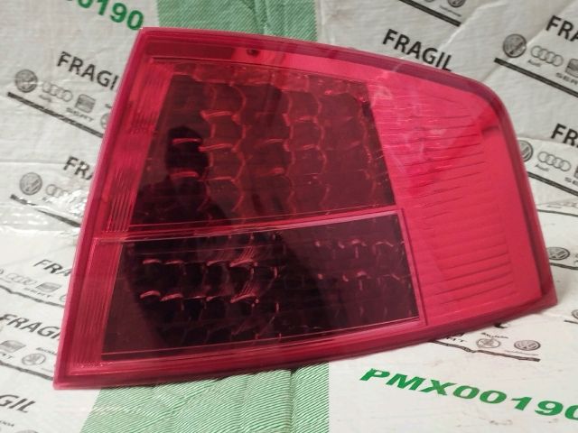 bontott AUDI A8 Jobb Külső Hátsó Lámpa