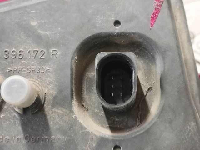 bontott AUDI A8 Jobb Külső Hátsó Lámpa