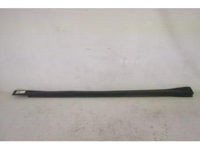 bontott AUDI A8 Jobb Küszöb