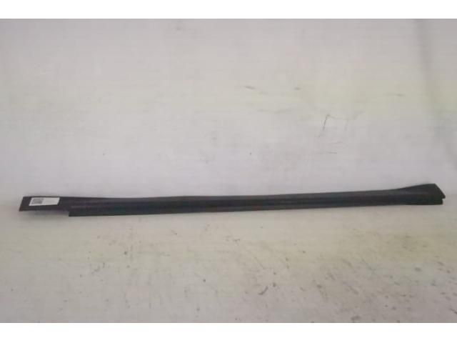 bontott AUDI A8 Jobb Küszöb