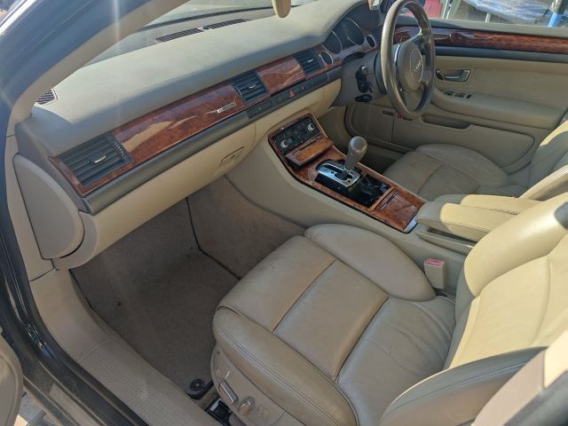 bontott AUDI A8 Jobb Motorháztető Zárszerkezet