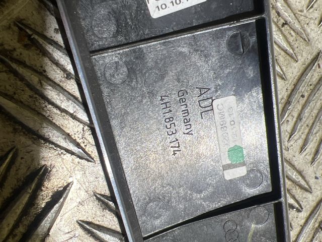 bontott AUDI A8 Jobb Műszerfal Díszléc