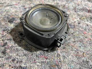 bontott AUDI A8 Jobb Műszerfal Hangszóró