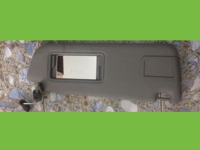 bontott AUDI A8 Jobb Napellenző