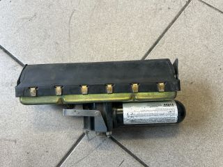 bontott AUDI A8 Jobb Oldallégzsák