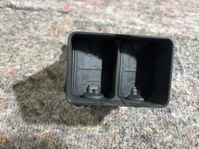 bontott AUDI A8 Jobb Szellőző