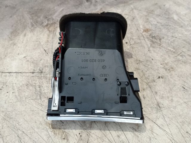 bontott AUDI A8 Jobb Szellőző