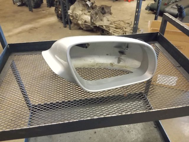 bontott AUDI A8 Jobb Visszapillantó Tükör Burkolat