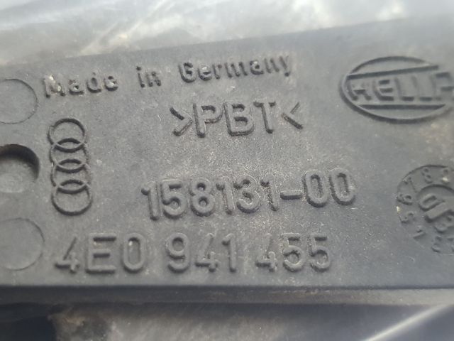 bontott AUDI A8 Jobb Xenon Fényszóró