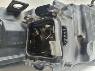 bontott AUDI A8 Jobb Xenon Fényszóró