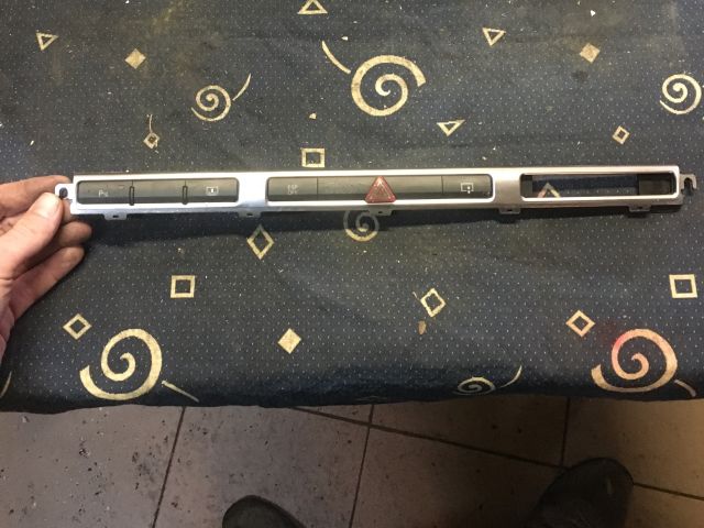 bontott AUDI A8 Kapcsoló (Magában)