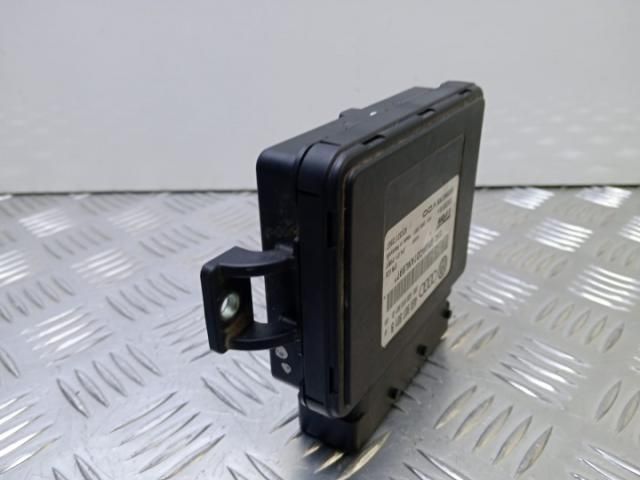 bontott AUDI A8 Kézifék Elektronika