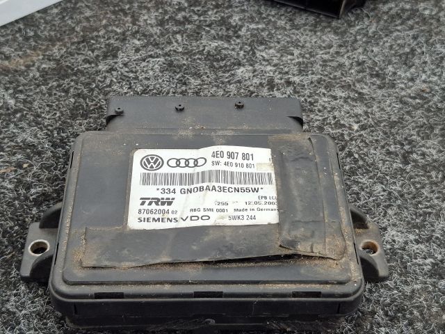 bontott AUDI A8 Kézifék Elektronika