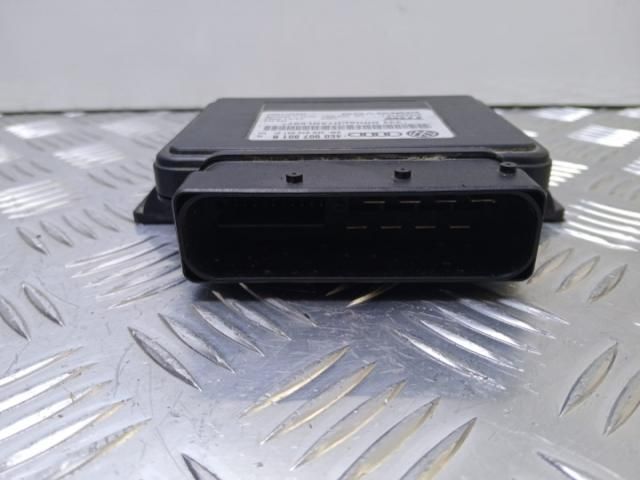 bontott AUDI A8 Kézifék Elektronika