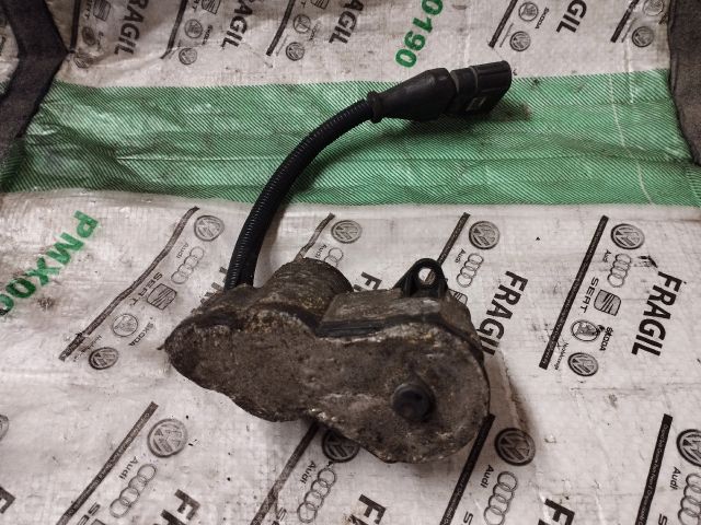 bontott AUDI A8 Kézifék Motor