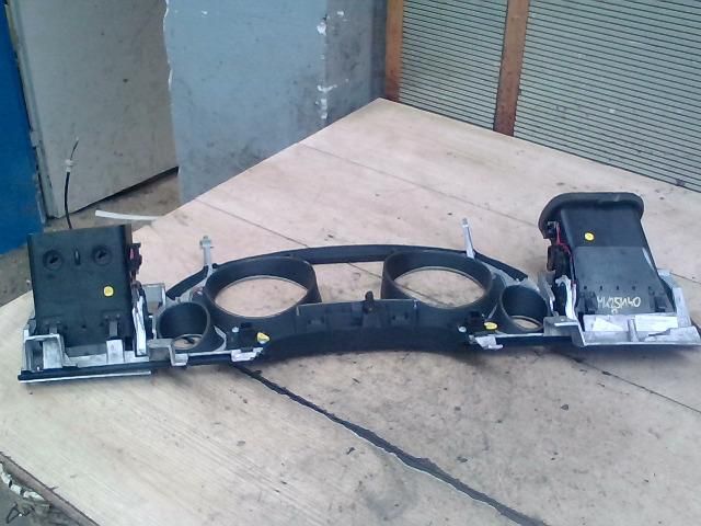 bontott AUDI A8 Kilométeróra Keret