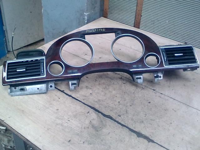 bontott AUDI A8 Kilométeróra Keret